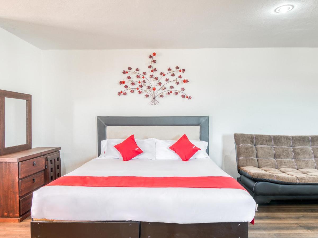 Hotel Vista Markes Zacatlán エクステリア 写真