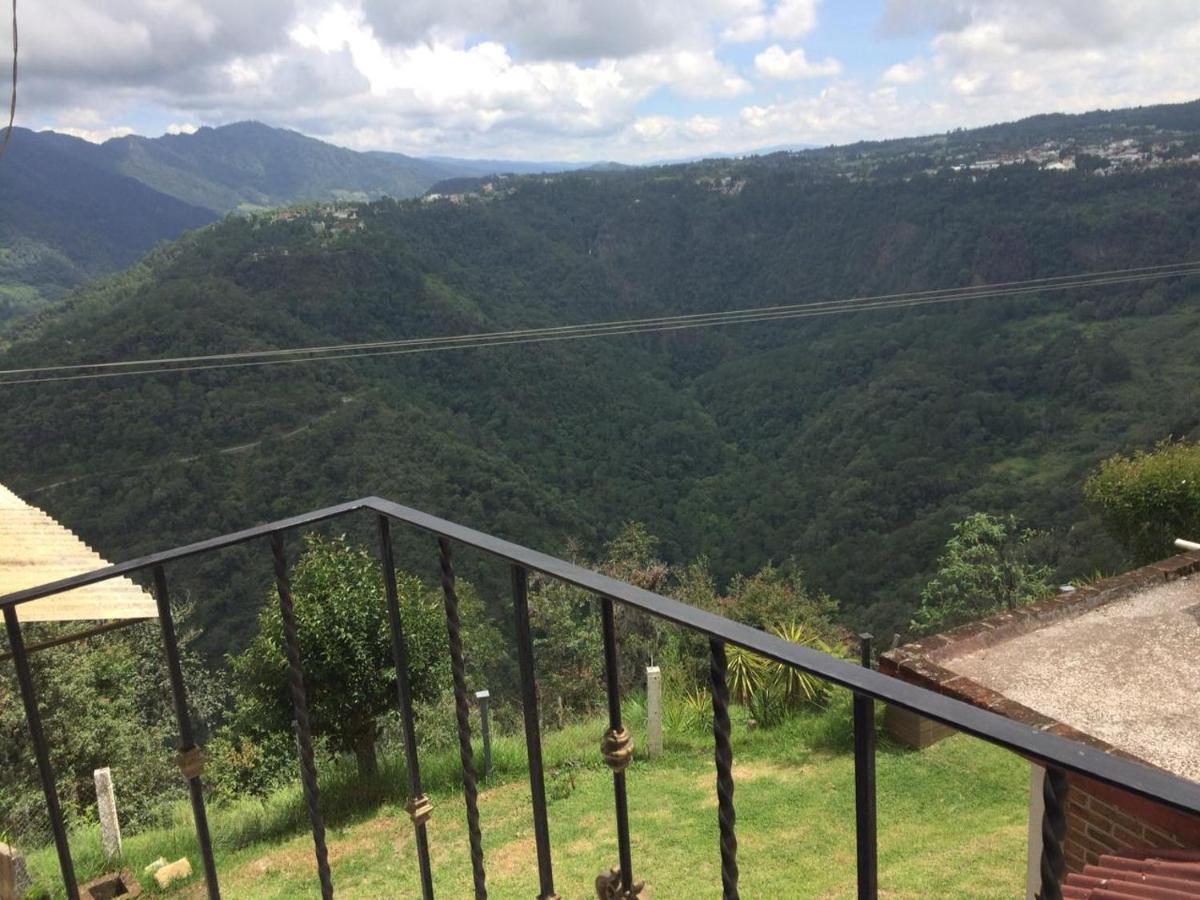 Hotel Vista Markes Zacatlán エクステリア 写真