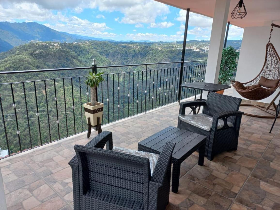 Hotel Vista Markes Zacatlán エクステリア 写真