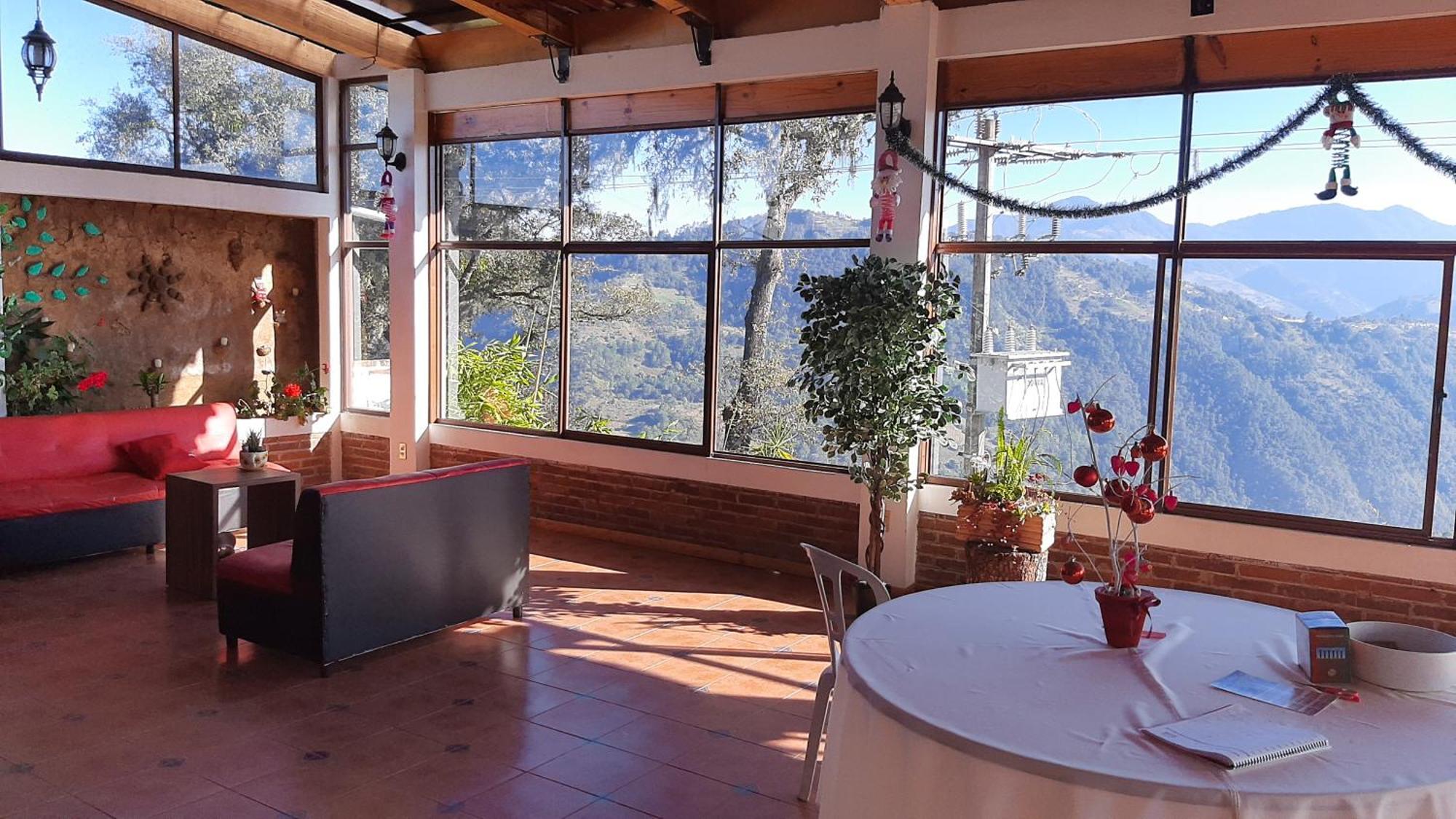 Hotel Vista Markes Zacatlán エクステリア 写真